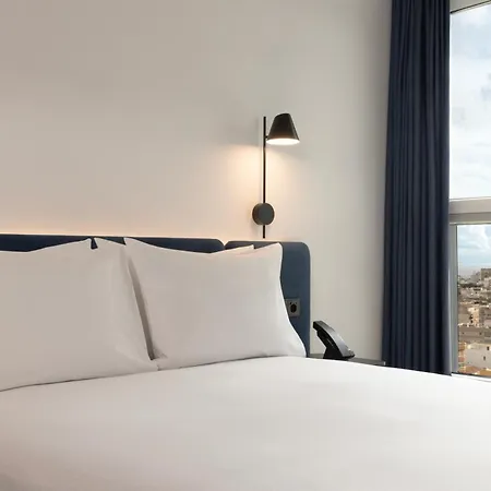 Hampton By Hilton Malaga Martiricos Hotel Exterior photo